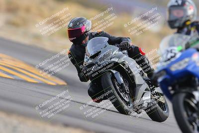 media/Dec-17-2022-SoCal Trackdays (Sat) [[224abd9271]]/Turn 16 (210pm)/